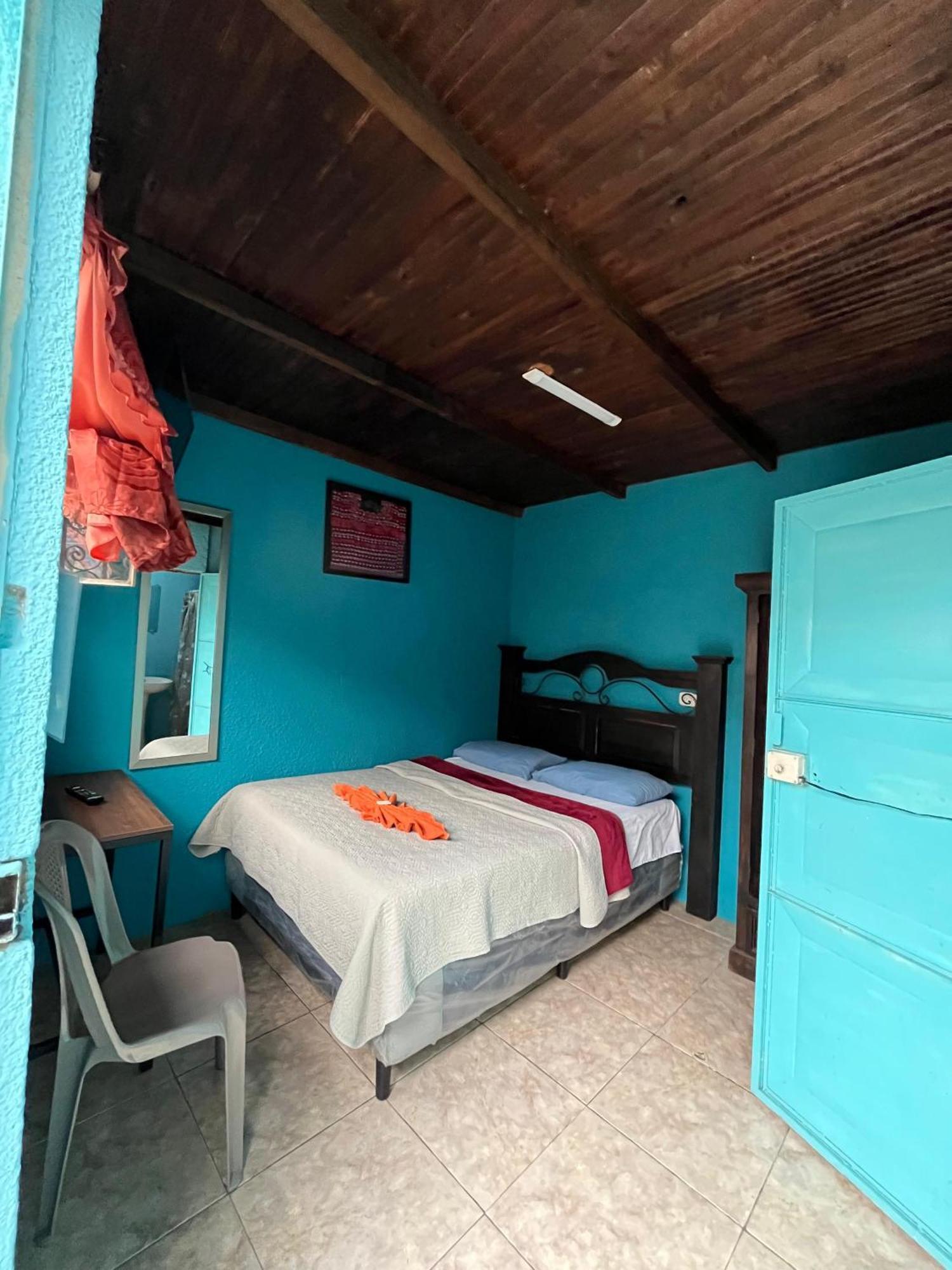 Hostal Choja كويتزالتنانغو المظهر الخارجي الصورة